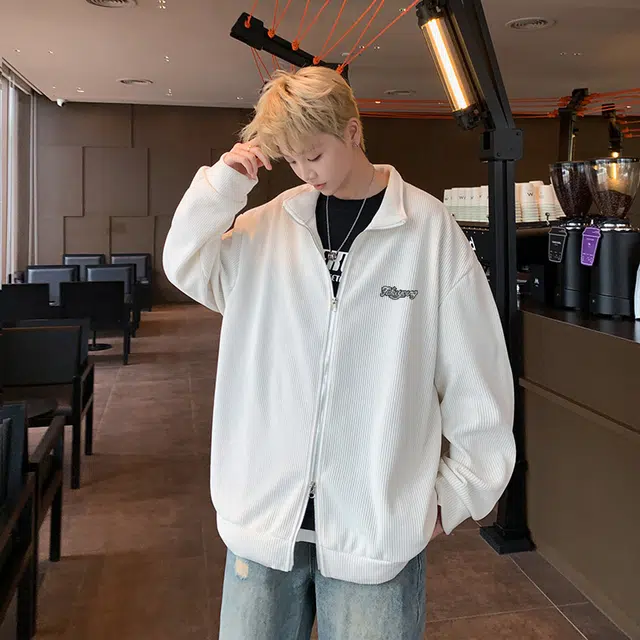Fakeyoung