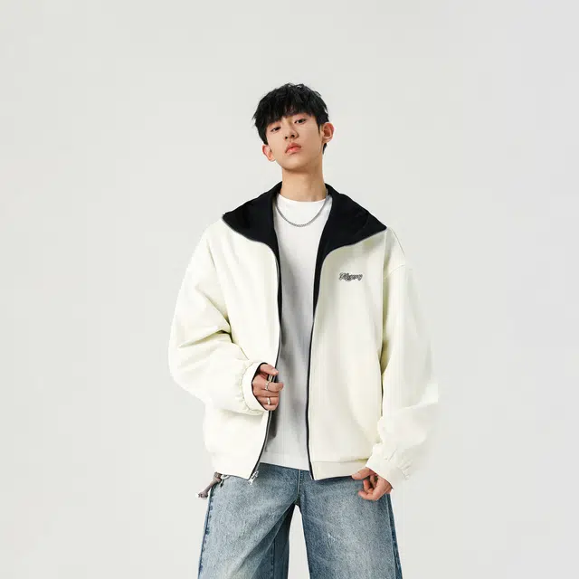 Fakeyoung logo