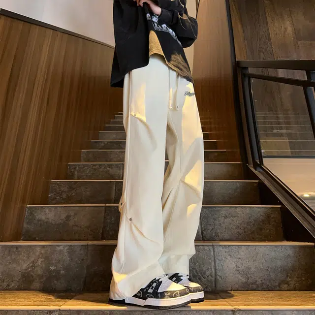 Fakeyoung