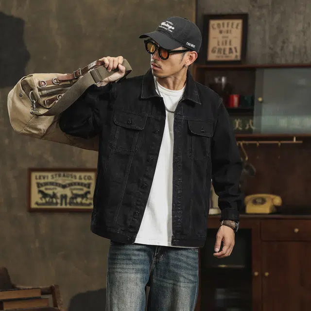 Fakeyoung