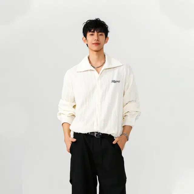 Fakeyoung logo