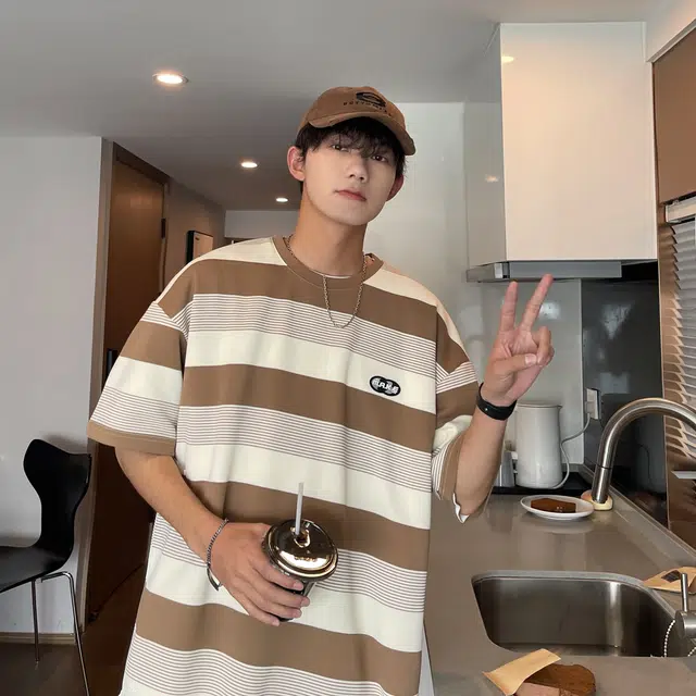 Fakeyoung T