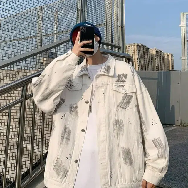 Fakeyoung