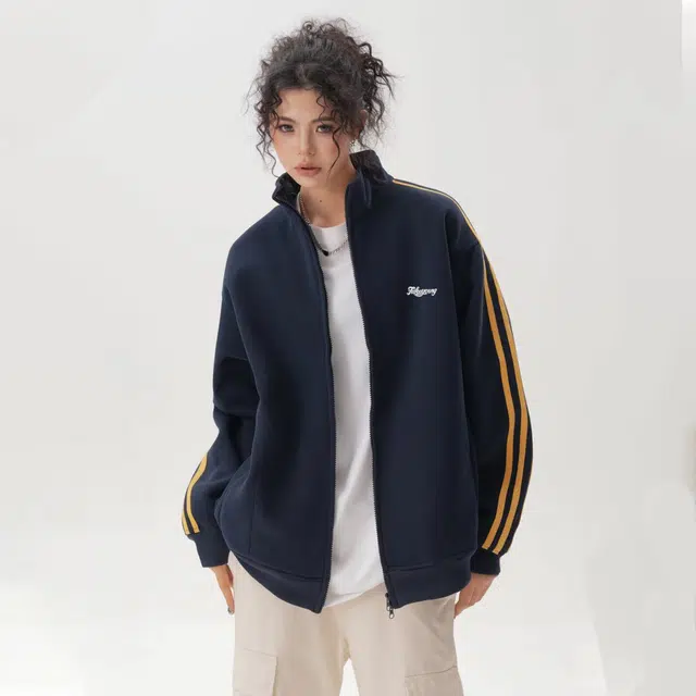 Fakeyoung logo