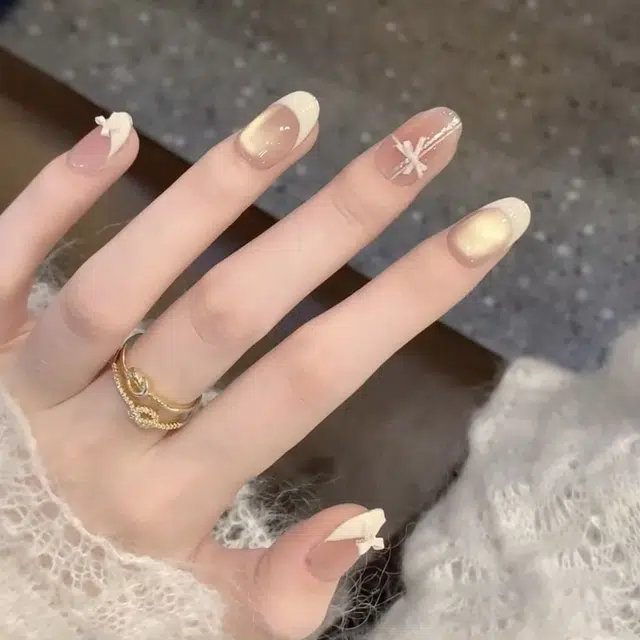 奥兰诺 小香风法式爆款穿戴甲显白气质美甲蝴蝶结猫眼轻奢高级感蝴蝶结  杏仁浅色裸色 可爱