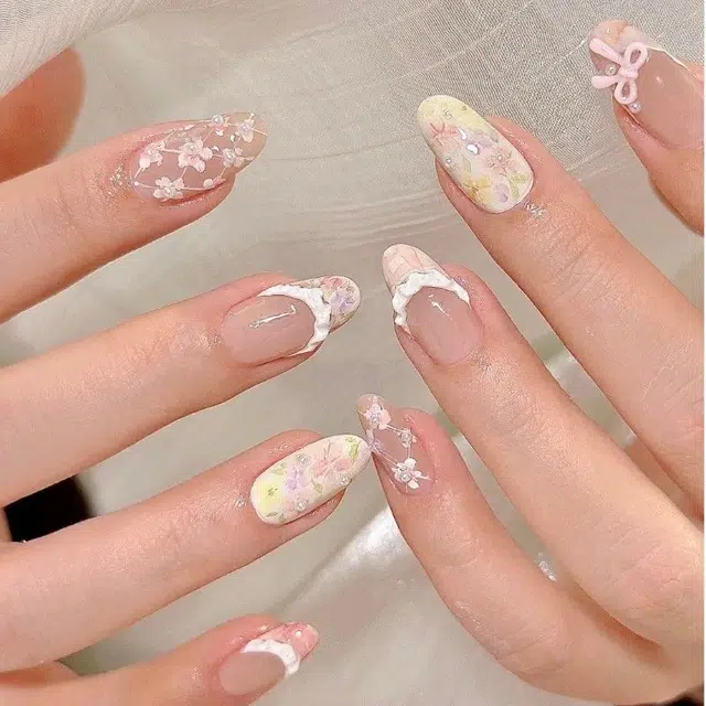 奥兰诺 可爱氛围感小碎花穿戴甲高颜值杏仁立体珍珠裙摆少女美甲可拆卸  杏仁浅色跳色 可爱