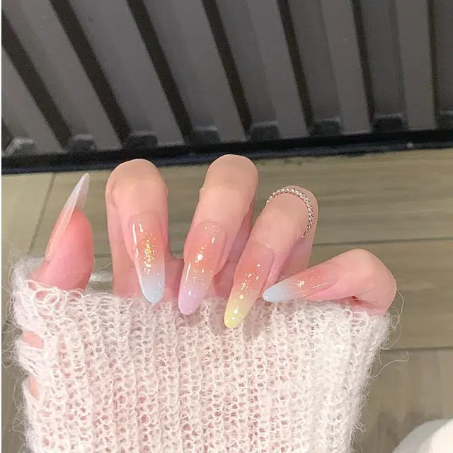 奥兰诺 多巴胺少女穿戴甲高级感裸色渐变气质显白手工学生美甲贴   杏仁黄色晕染 可爱