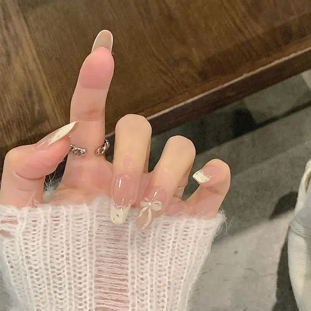 奥兰诺 奶油小碎花蕾丝花边穿戴甲可爱纯欲显白气质温柔美甲法式指甲  杏仁浅色渐变 可爱