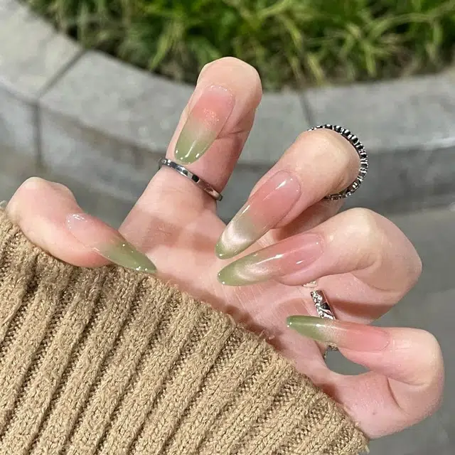 奥兰诺 春夏冰透芭乐渐变猫眼穿戴甲显白法式风格美甲贴片长款  杏仁绿色渐变 可爱