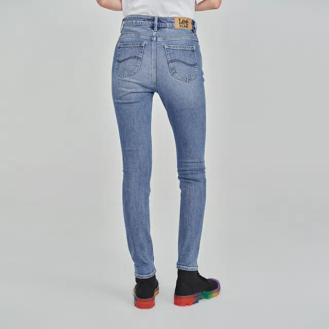 Lee FW23 419