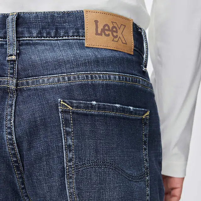 Lee