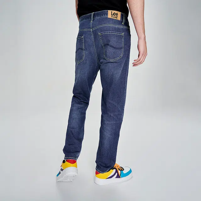 Lee