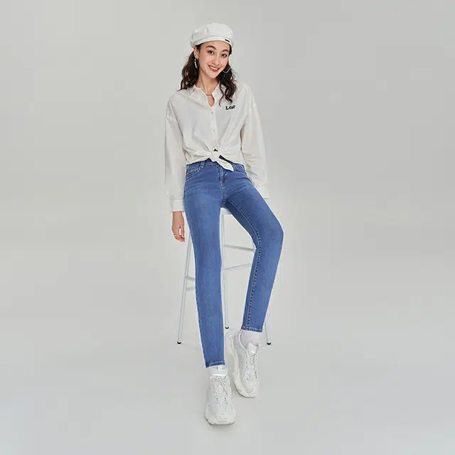 Lee FW23 419