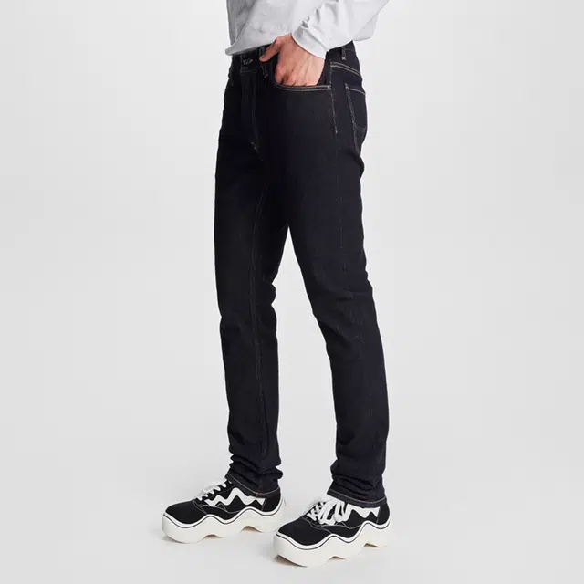 Lee FW24 709