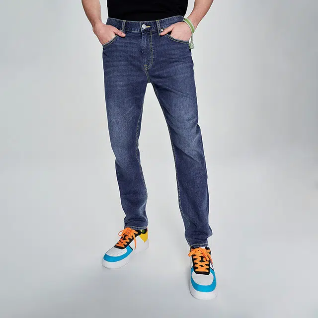 Lee