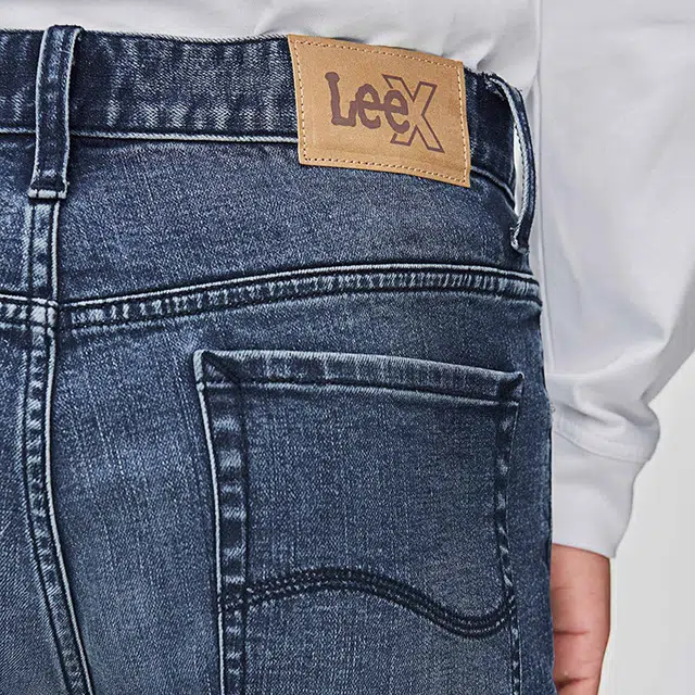 Lee