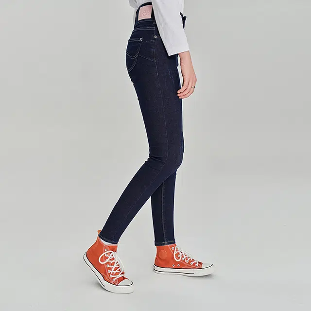Lee FW23 419
