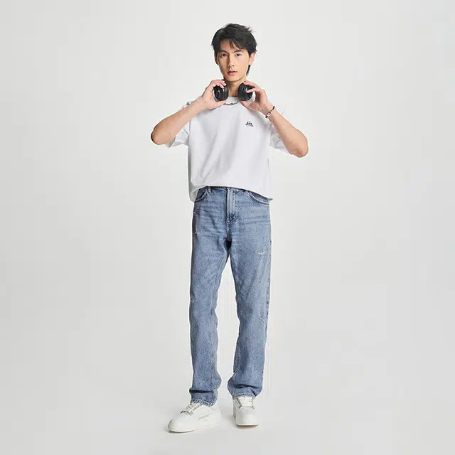 Lee