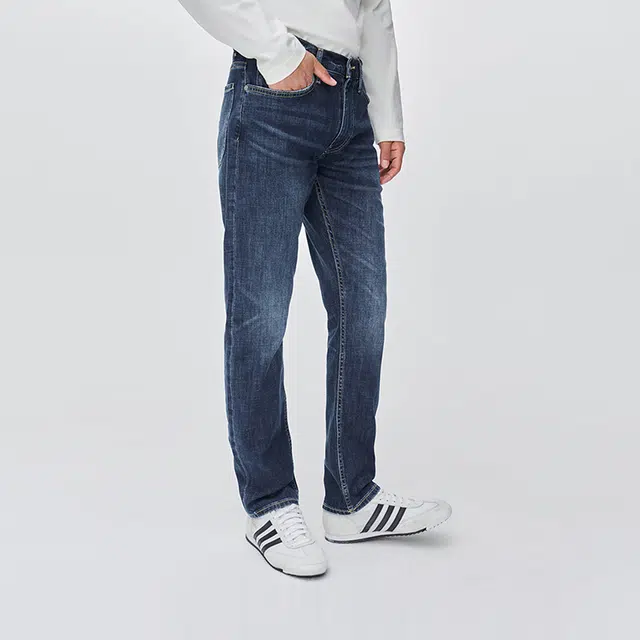 Lee