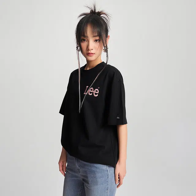 Lee SS24 LogoT
