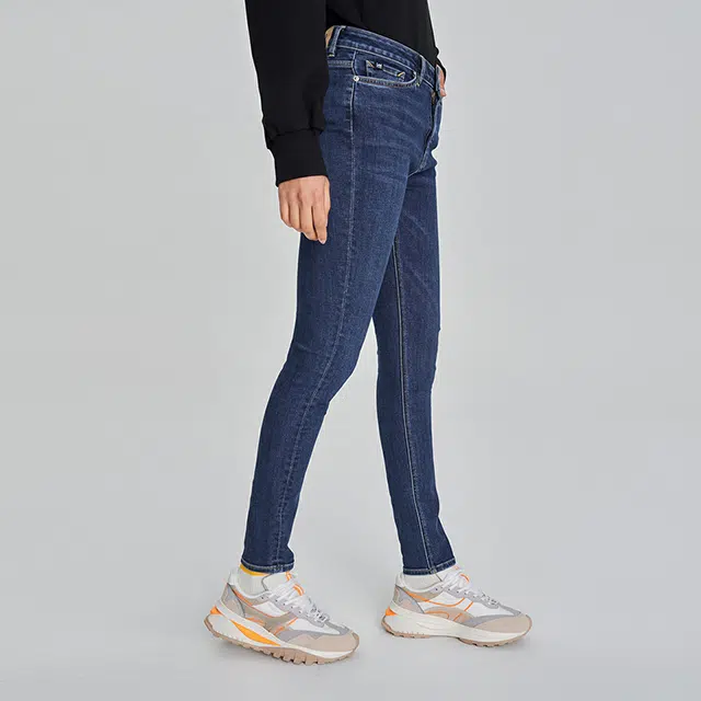 Lee FW23 419