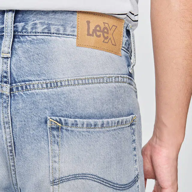 Lee