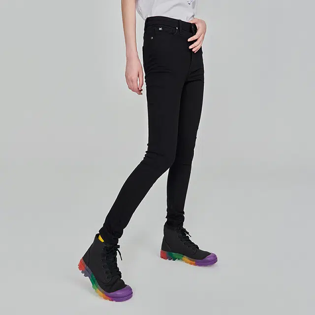Lee FW23 419