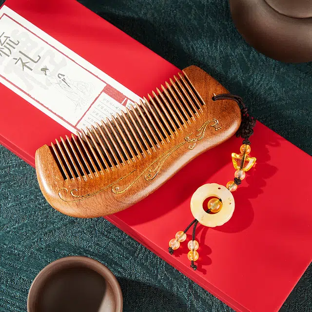 悦语 金丝檀木梳礼盒装生日伴手礼精品木梳子