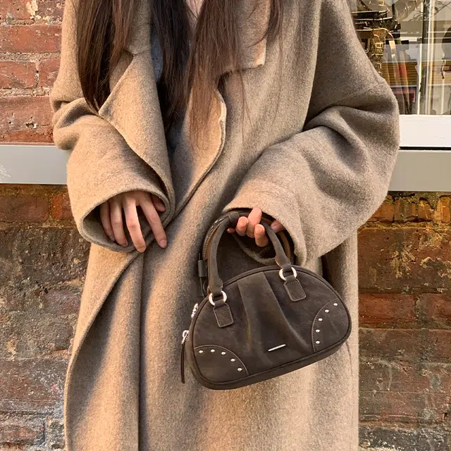 西木汀 迷梦 小众设计百搭通勤休闲简约复古时尚高级感斜挎保龄球包 牛皮 手提包 女款