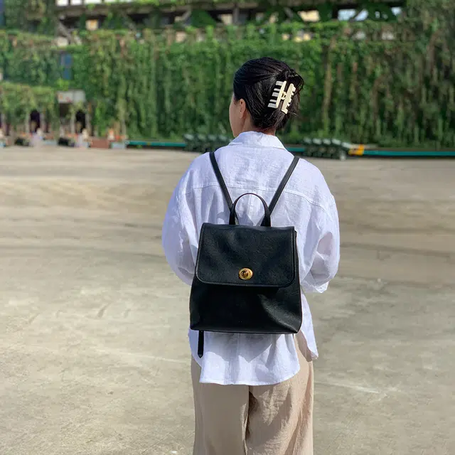 西木汀 随风 高级感小众包包日常通勤背包 牛皮 双肩包 女款 多色