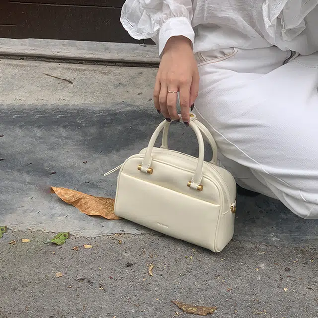 西木汀 奶油芝士小众设计百搭休闲通勤 牛皮 波士顿包单肩斜挎手提包 小号 女款 多色