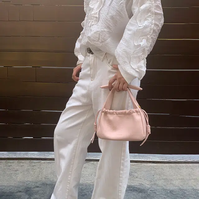 西木汀 在逃小兔 高级感云朵包小众设计小拎包休闲百搭斜挎包 牛皮 手提包 小号 女款 多色