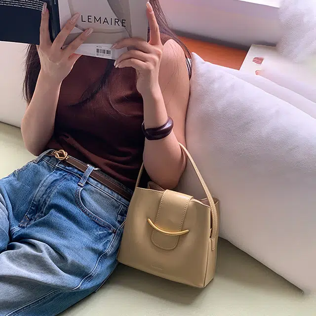 西木汀 妮娜 小众设计高级感上班族洋气菜篮子包通勤水桶包 牛皮 手提包 女款 日光黄/开心果白/深邃黑