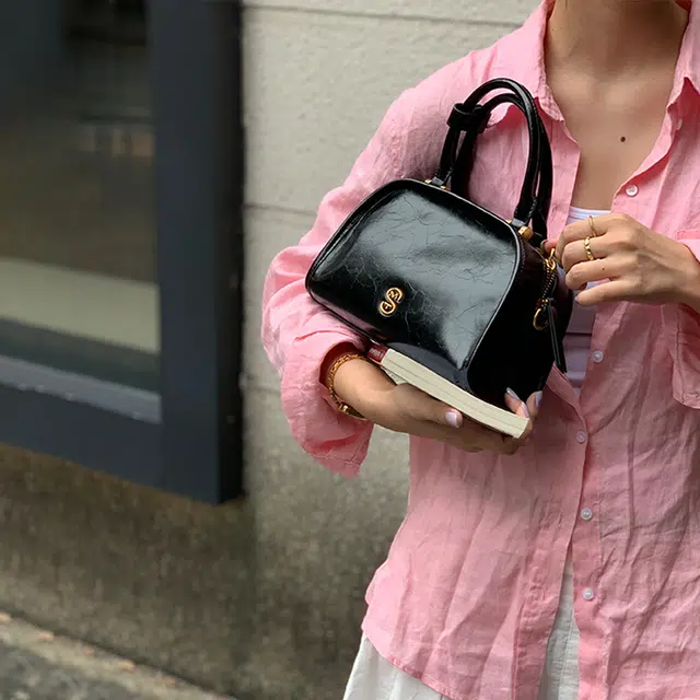 西木汀 莫妮卡 小众设计高级感通勤百搭波士顿包 牛皮 单肩手提包 女款 多色