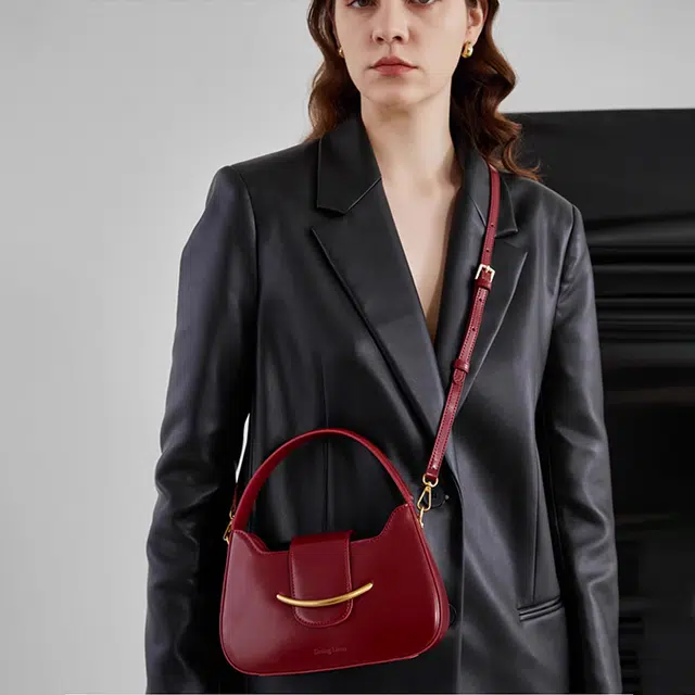 西木汀 小众设计师品牌百搭简约通勤婚包 牛皮 单肩斜挎手提包 小号 女款 高级红