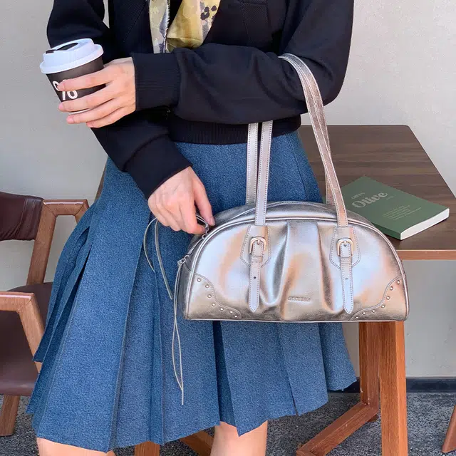 西木汀 星光 小众品牌设计高级感简约通勤百搭波士顿包 牛皮 单肩包 女款 古银色/暖驼棕/安可拉红