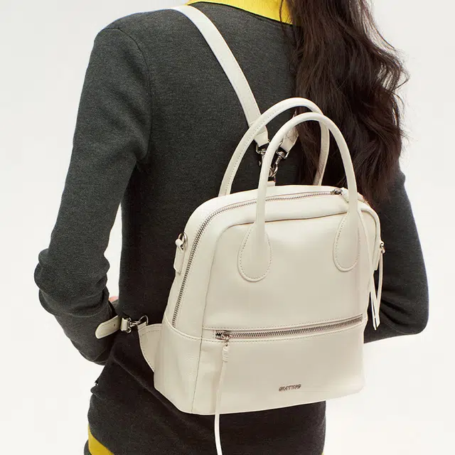 西木汀 漫游 小众高级感时尚简约百搭双肩包女小包 牛皮 手提包 斜挎包 常规 女款 深邃黑/米白色