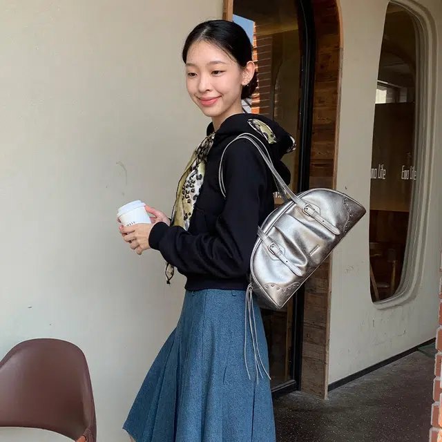 西木汀 星光 小众品牌设计高级感简约通勤百搭波士顿包 牛皮 单肩包 女款 古银色/暖驼棕/安可拉红