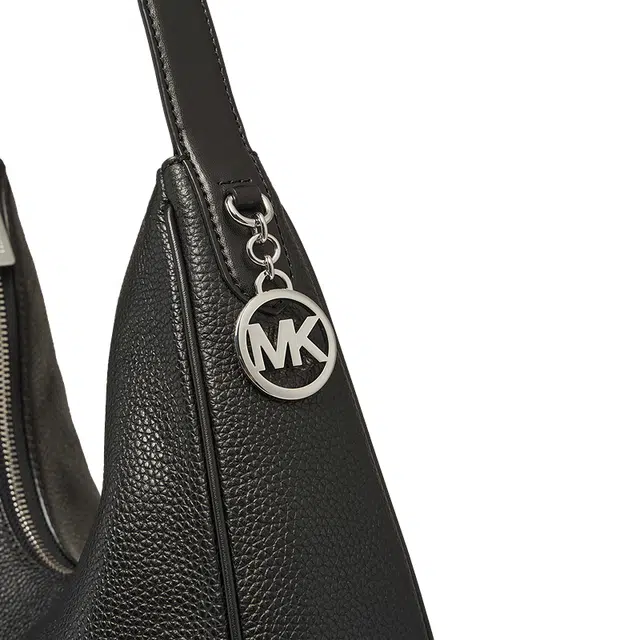 MICHAEL KORS MK Nayla Logo