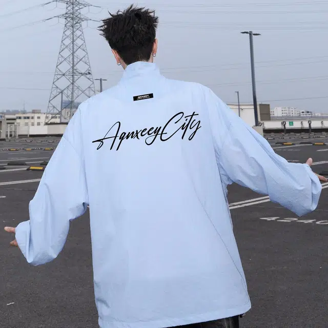 Qnxeey UPF50+logo