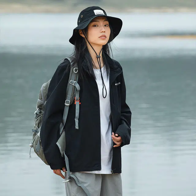 FAIRWHALE LogoClean fit