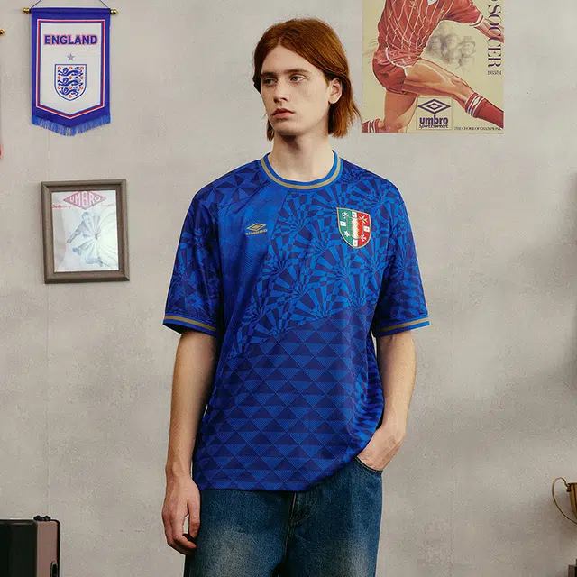 umbro T