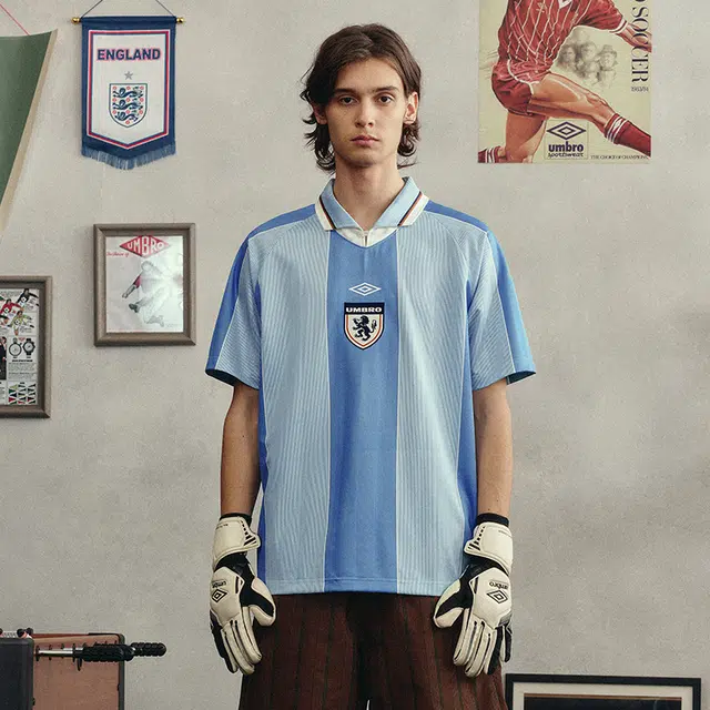 umbro T
