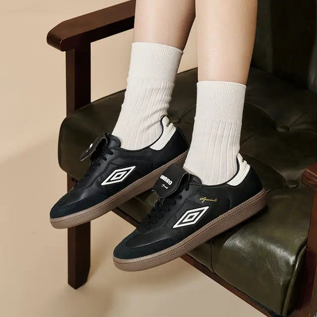 umbro T
