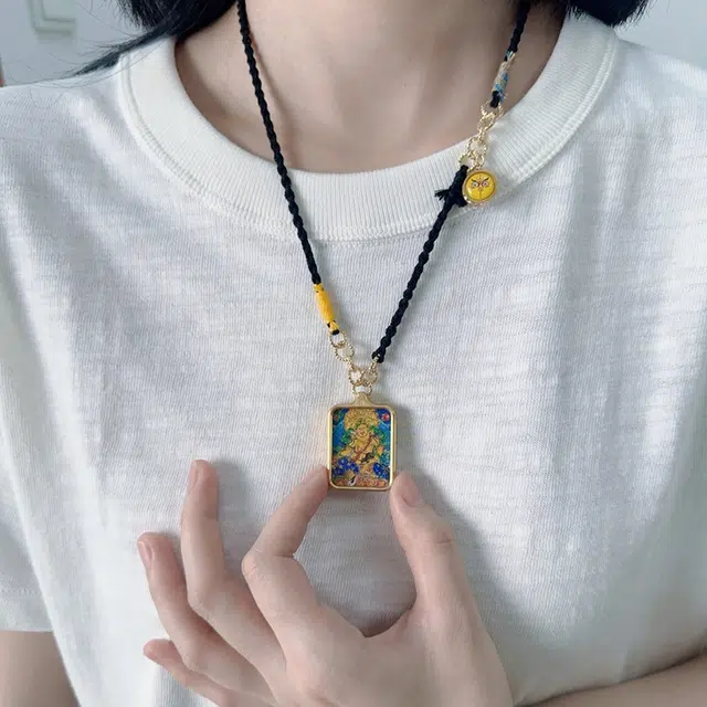 花茜樱 黄财神 唐卡 新中式国风好运上岸转运招财藏式民族风手工编绳 合金 项链 女款
