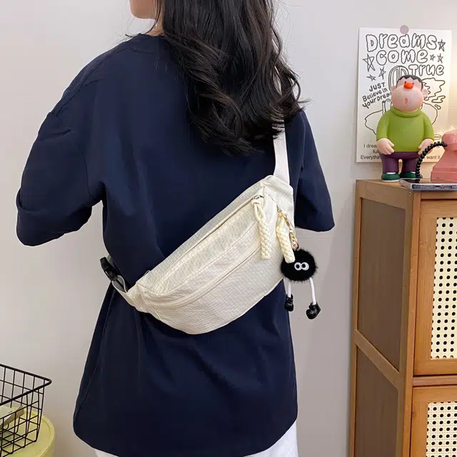 WORM'S HOME ins