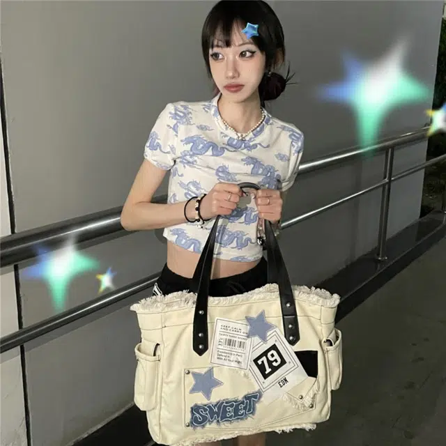 WORM'S HOME Tote