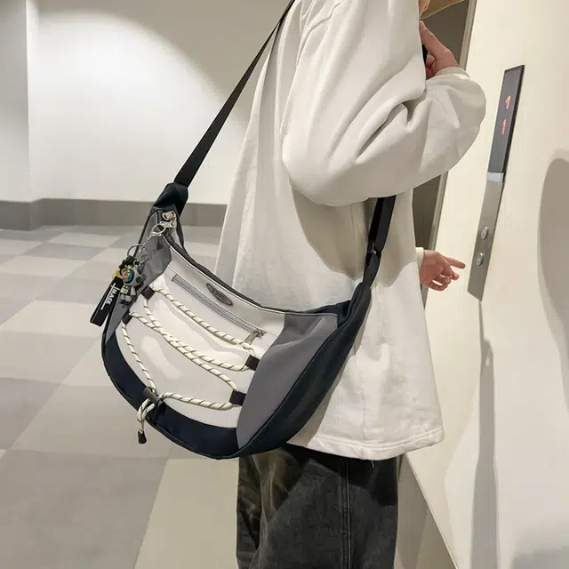醇龙棉轻便个性休闲斜挎包男女时尚潮流通勤邮差百搭单肩斜挎包女潮多色