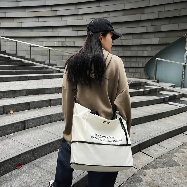 tote