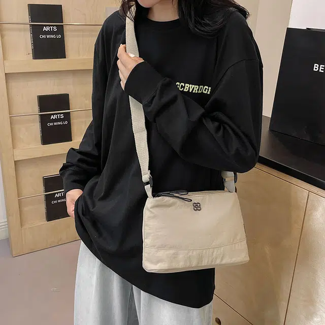 醇龙 轻便休闲多层斜挎包女简约时尚单肩包防泼水 涤纶 女包